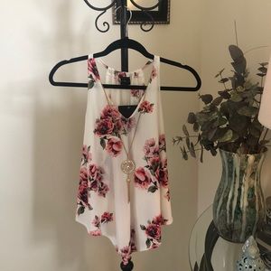 First Love - Floral Printed Top & Necklace 🌸🌹